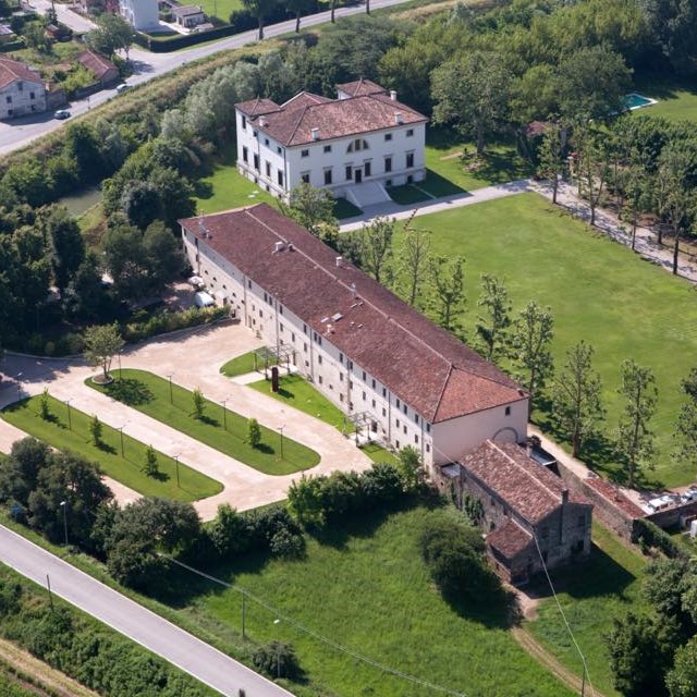 La Barchessa di Villa Pisani
