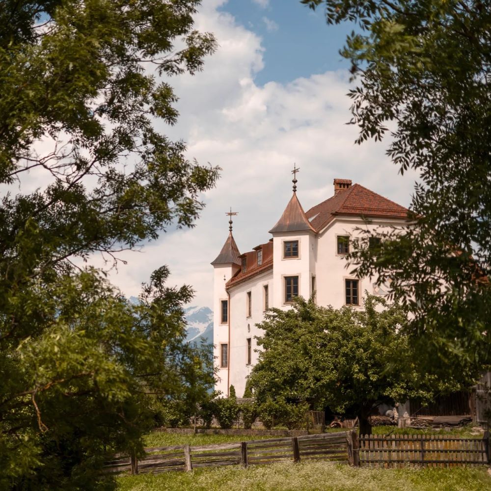 Castel Maurn
