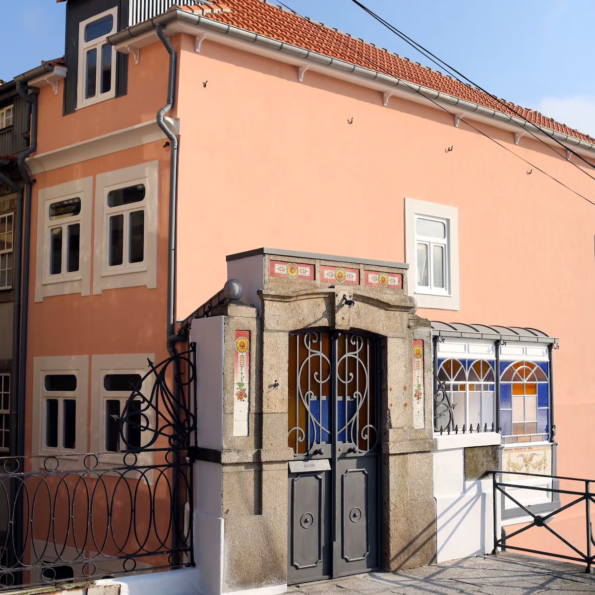 1872 River House