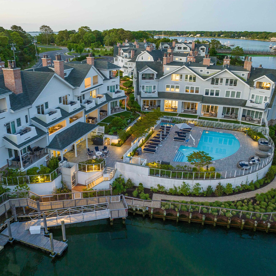 Canoe Place Inn & Cottages