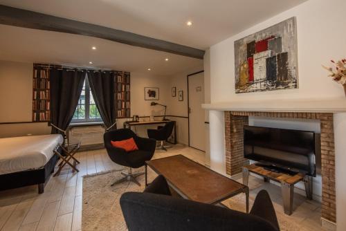 Superior Family Room