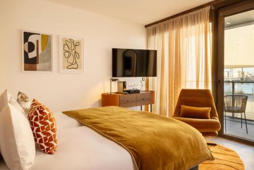 Classic Garonne Room with Balcony