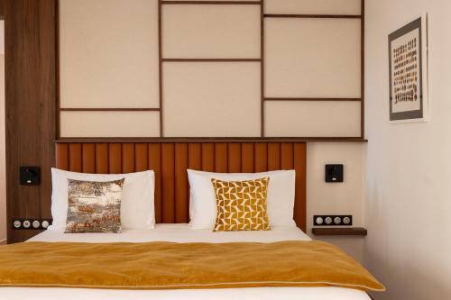 Prestige Room 