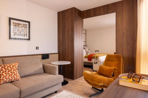 Family Room Garonne view