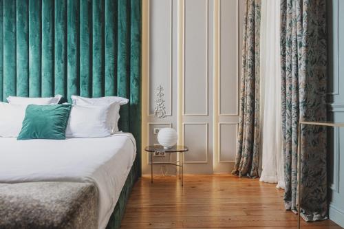 Deluxe Double Room with Shower