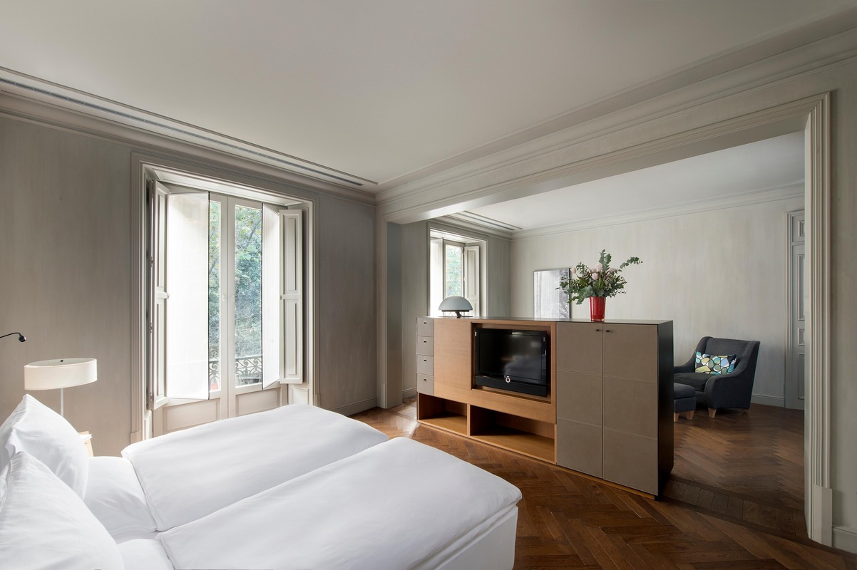 Superior Executive Suite