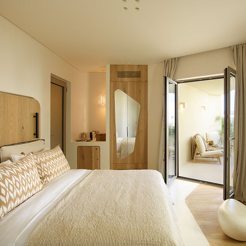 Deluxe Coastal View Suite