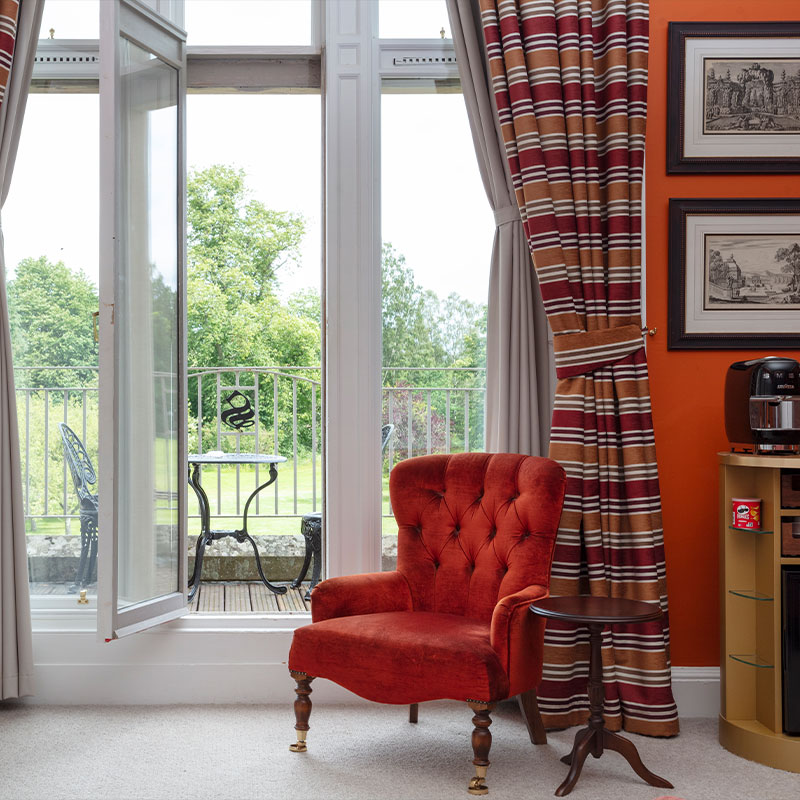 CASTLE BAL SUITE