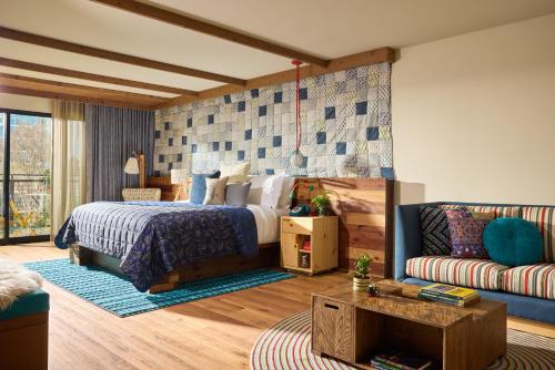 Junior Suite with Patio or Balcony