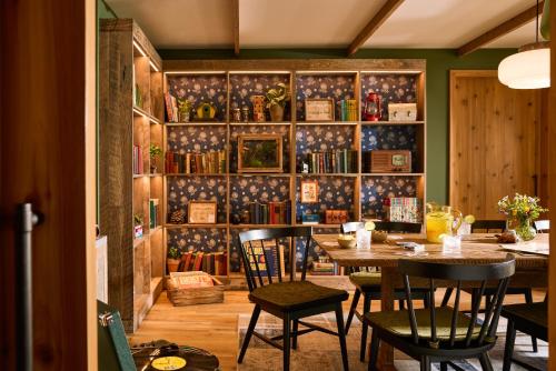 One Bedroom Clubhouse Suite with Patio