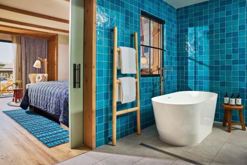 One Bedroom Suite with Patio or Balcony