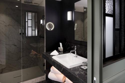 Privilege Twin Room