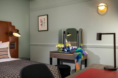 Double Suite with Sofa Bed