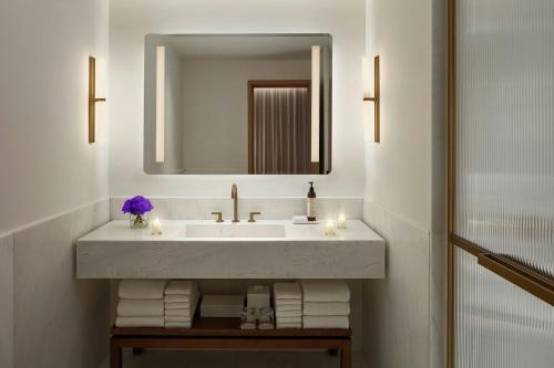 Loft King Room