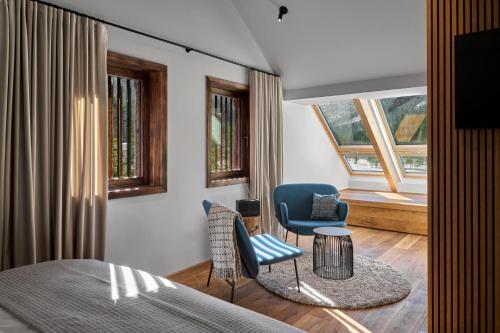 King Room with Lake View