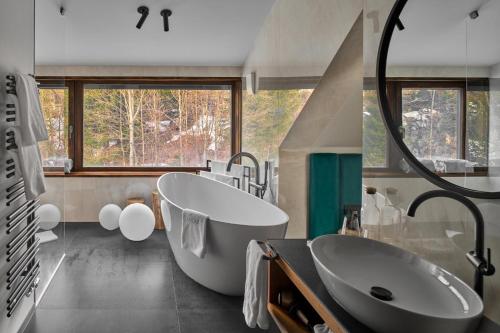 King Room with Lake View