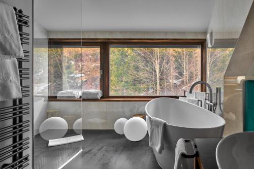King Room with Lake View