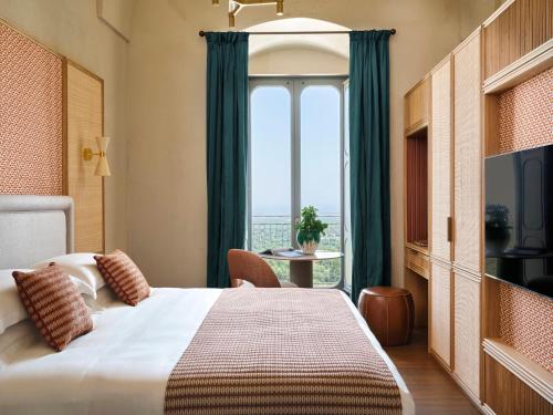Prestige Suite with Sea View 