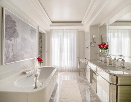Grand Premier Suite