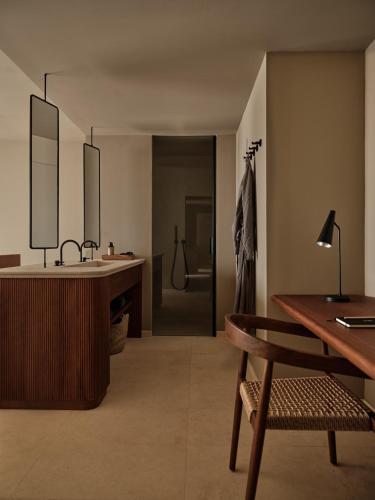 Deluxe Suite Private Pool