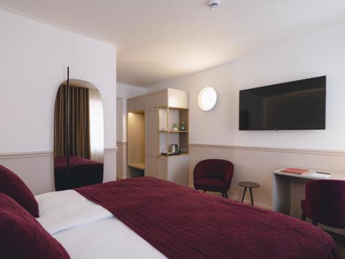 Double Room with Old Town View