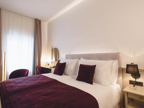 Double Room with Atrium View