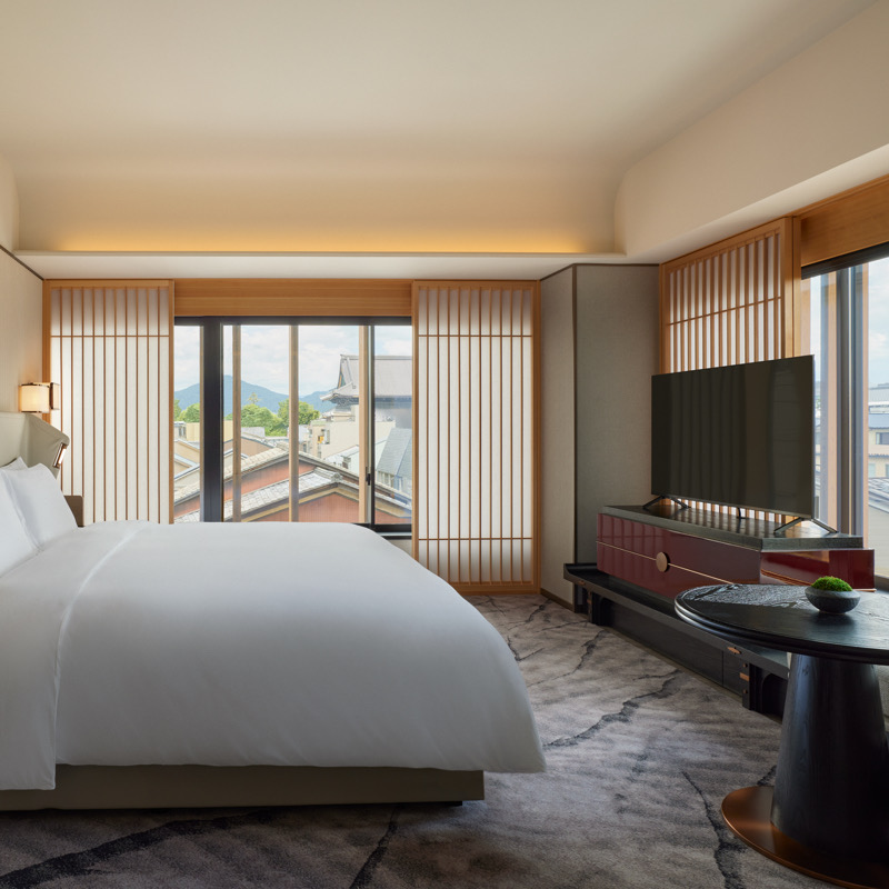 One Bedroom Corner Suite King