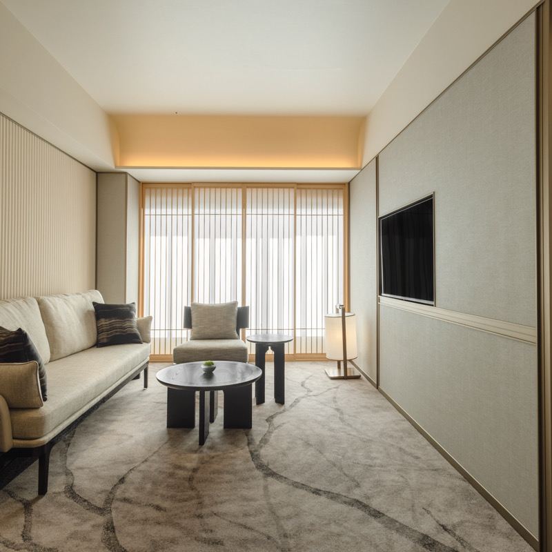 One Bedroom Corner Suite King
