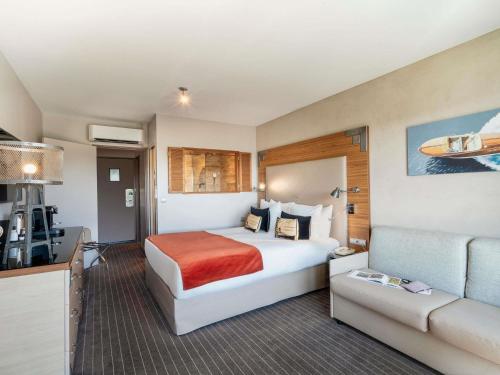 Classic Queen Room with Sofa Bed - Sea View