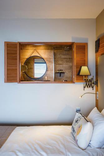 Classic Queen Room with Sofa Bed - Sea View