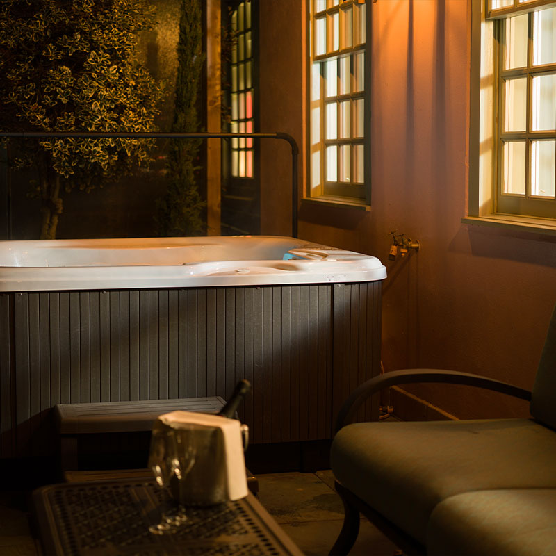 Luxury Hot Tub Suite