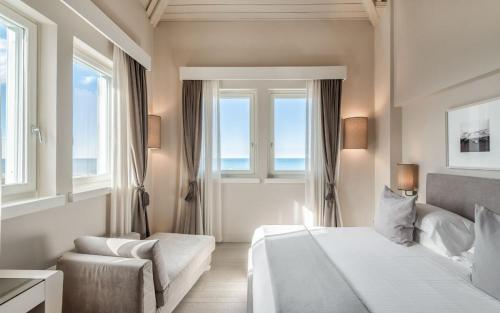 Deluxe Double Room with Sea View