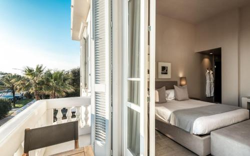 Deluxe Triple Room with Sea View