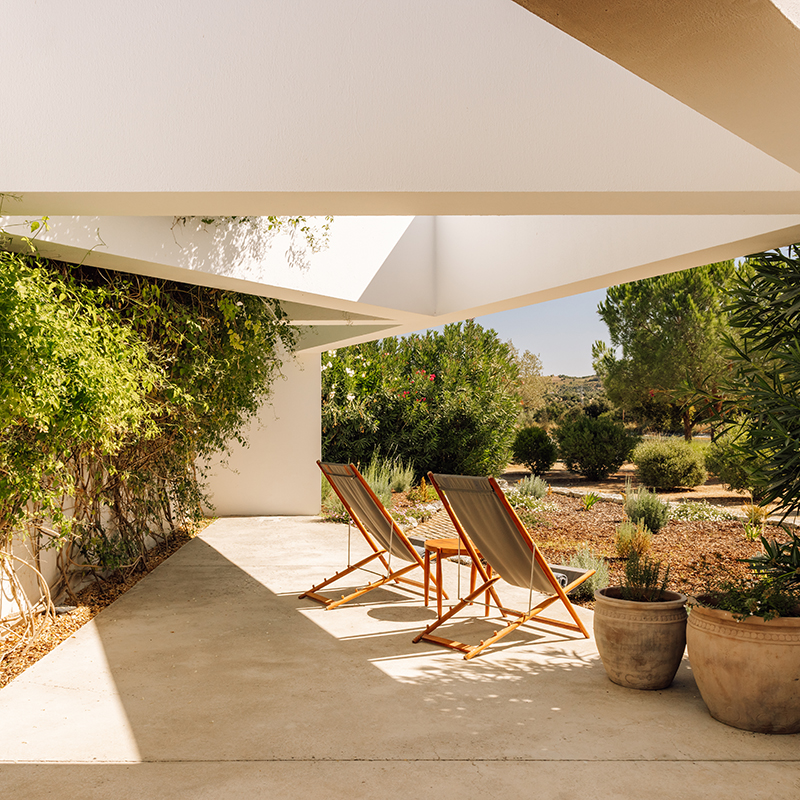 Three-Bedroom Land Suite
