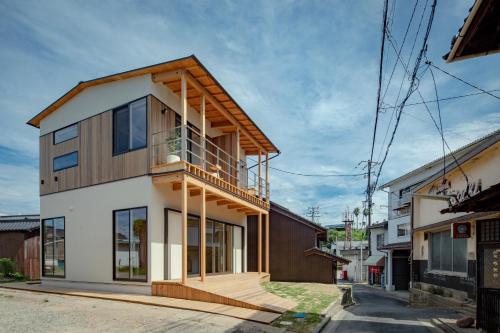 Studio with Balcony