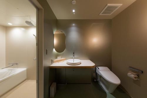 Superior King Suite