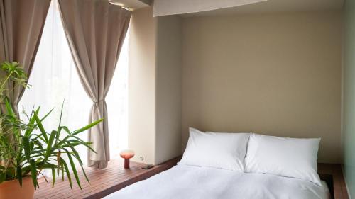 Deluxe Double Room with Bath