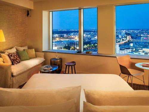 Junior King  Suite With Sofa Bed