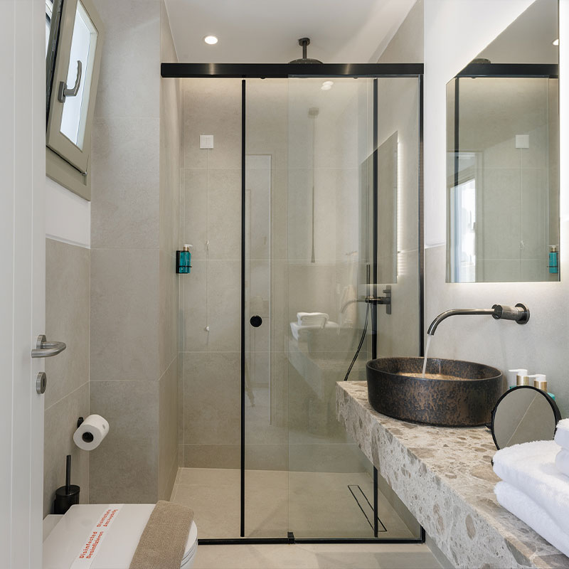 One Space Family Suite Sea View