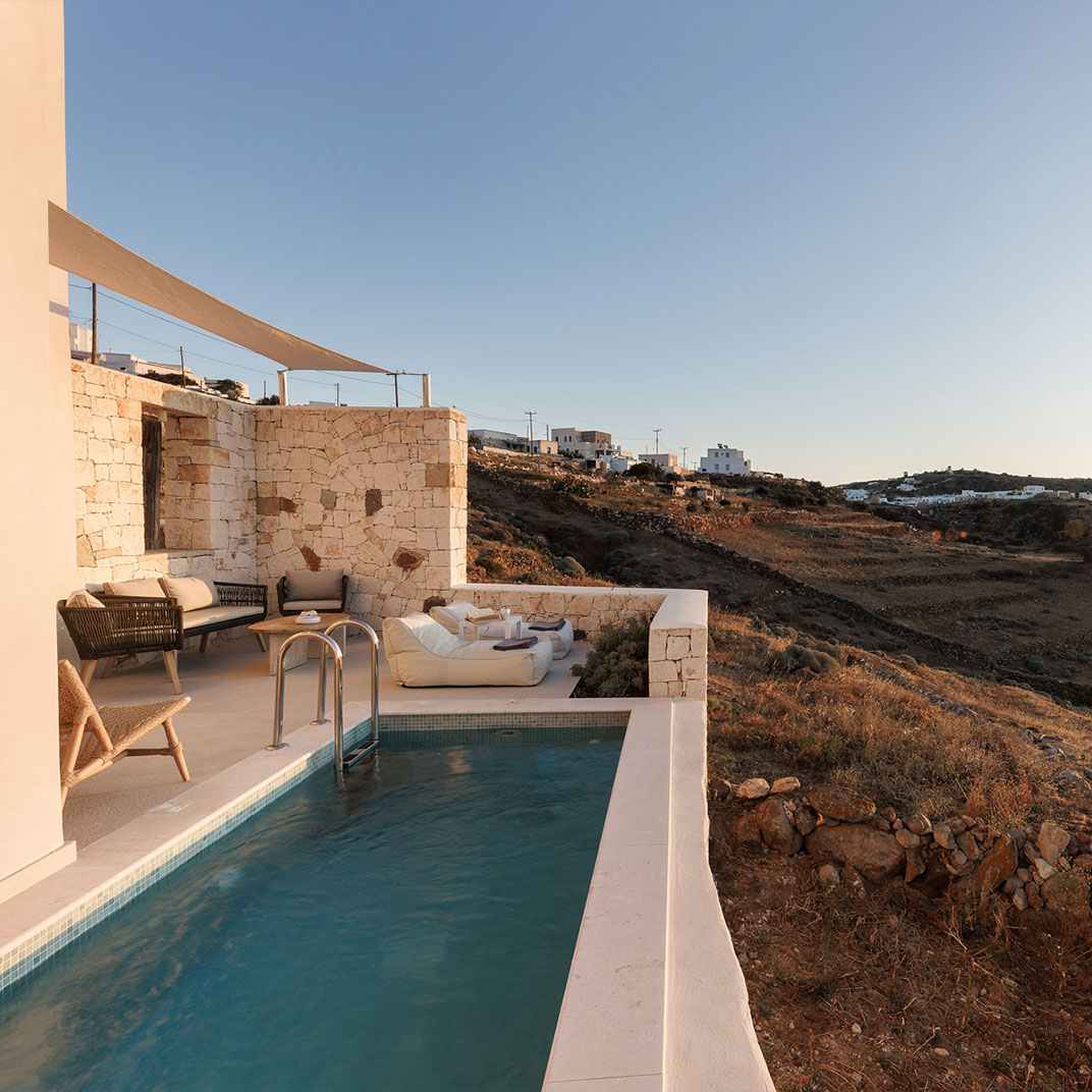 Suite With Private Swimming Pool