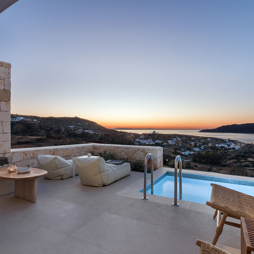 Suite With Private Swimming Pool