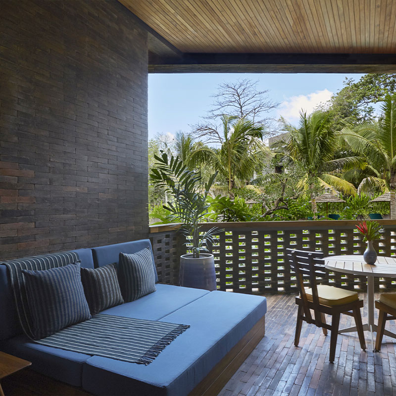 Island Suites