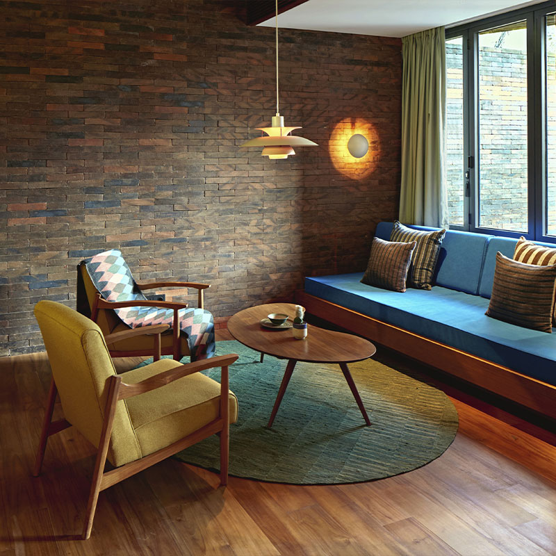 Pool Suite