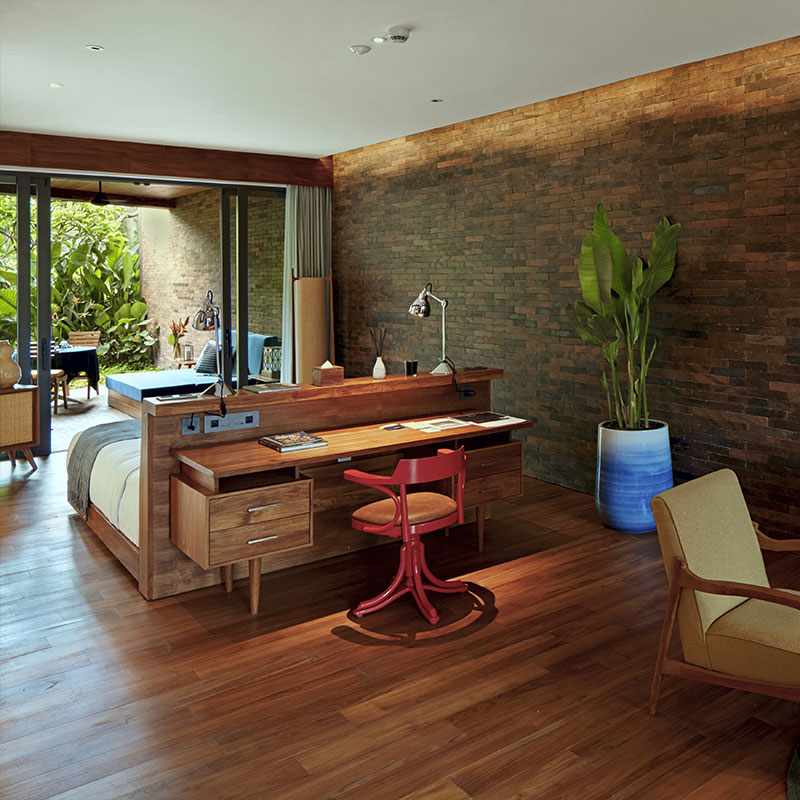 Pool Suite