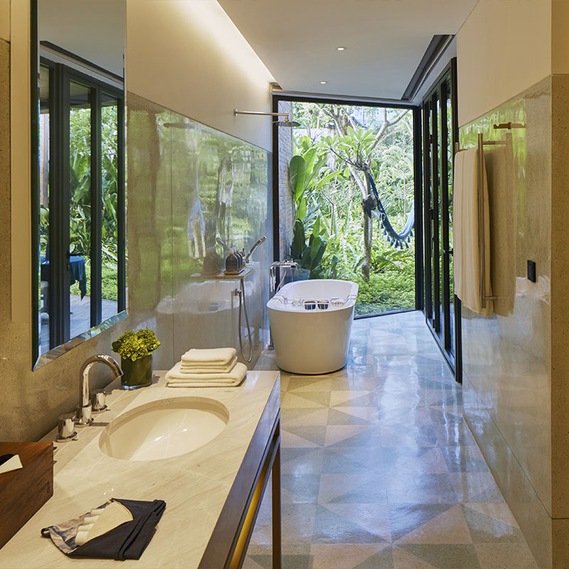 Pool Suite