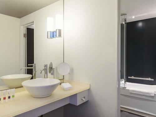 Swiss Advantage Queen Room