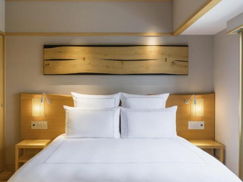 Waon Suite King