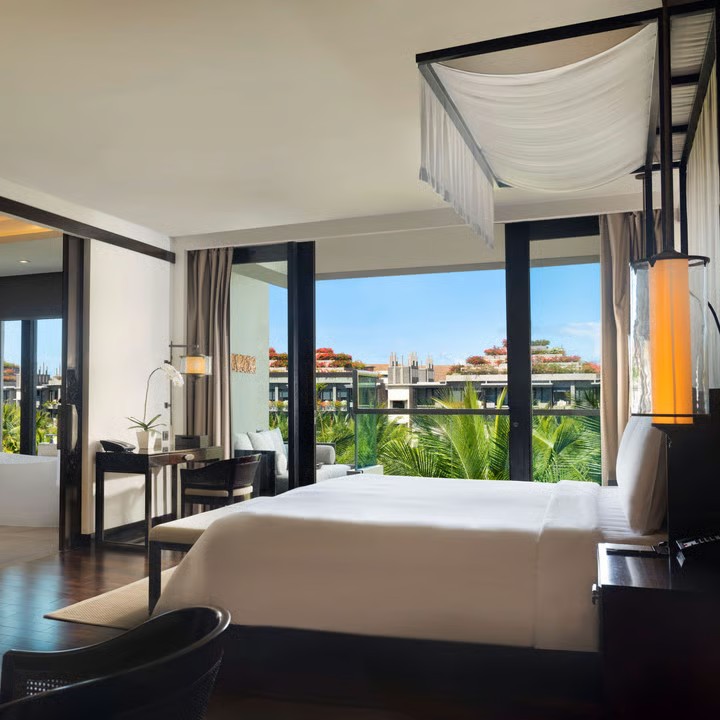 Grand Deluxe Ocean Court King