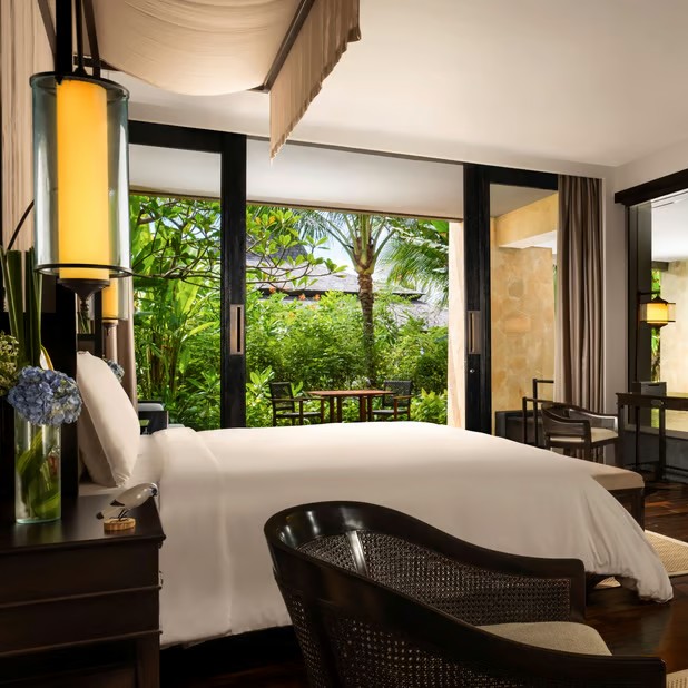 Oceanfront Private Pool Junior Suite