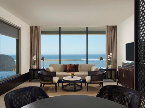 Oceanfront Prestige Suite